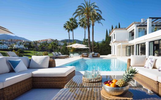 ID 233 / Luxusní vila v Los Naranjos, Marbella
