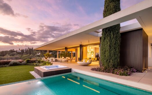 ID 235 / Luxusní vila v La Quinta, Benahavís.