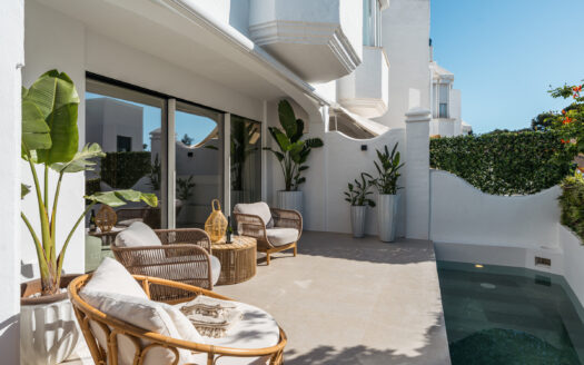 ID 243 / Řadový dům v exkluzivní lokalitě Puente Romano, Marbella
